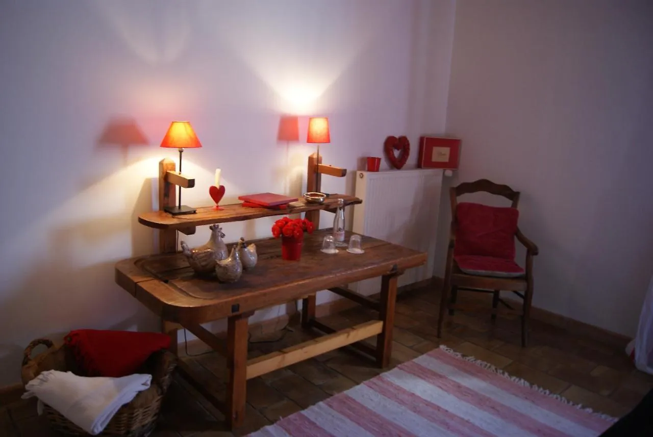 La Ferme De Gigognan Bed and Breakfast Avignon