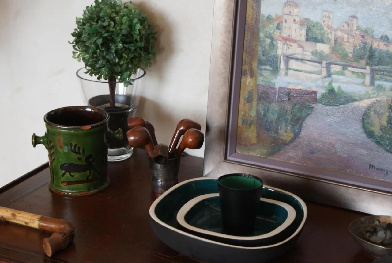 La Ferme De Gigognan Bed and Breakfast Avignon