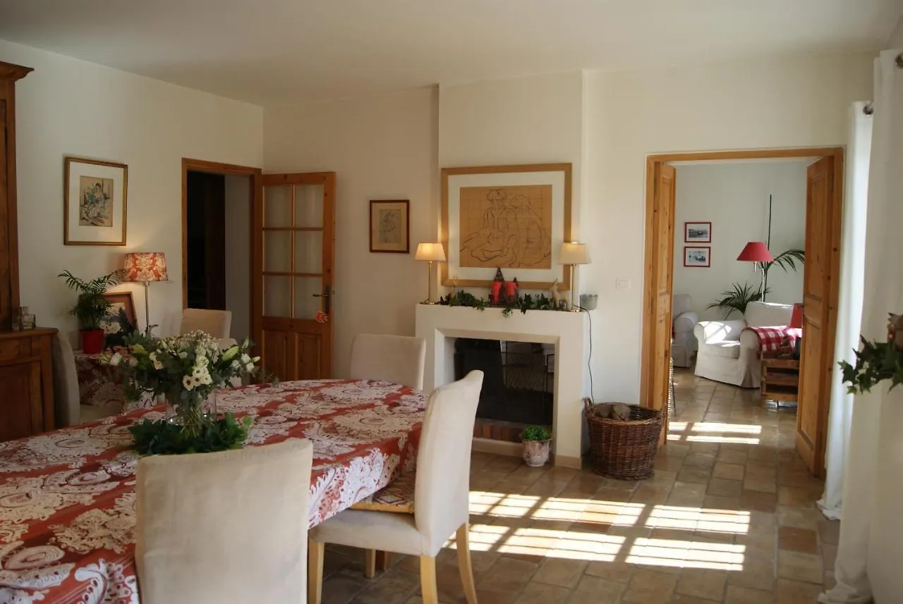La Ferme De Gigognan Bed and Breakfast Avignon Bed & Breakfast