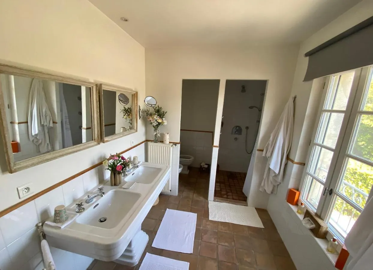 La Ferme De Gigognan Bed and Breakfast Avignon Bed & Breakfast