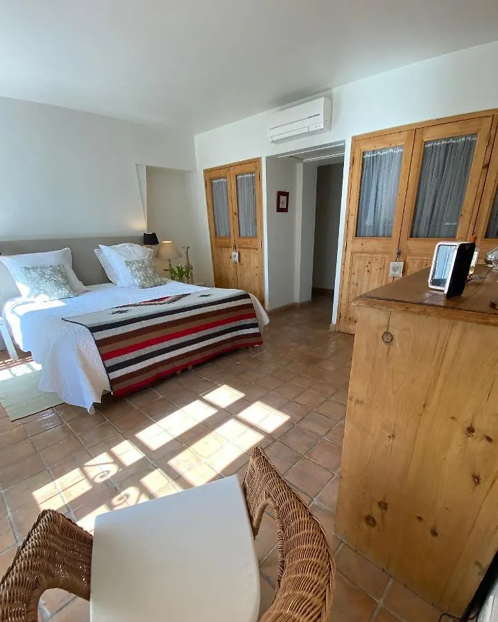 Bed & Breakfast La Ferme De Gigognan Bed and Breakfast Avignon