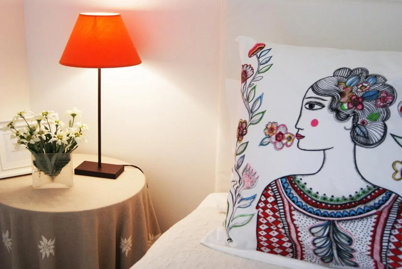 La Ferme De Gigognan Bed and Breakfast Avignon Bed & Breakfast